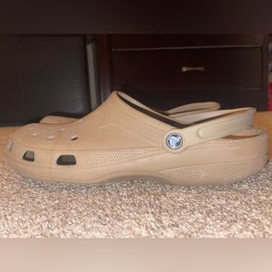 CROCS Tan Classic Clogs Men’s XXXXL 16-17